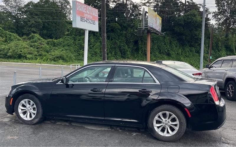 Chrysler 300 Limited RWD 2015
