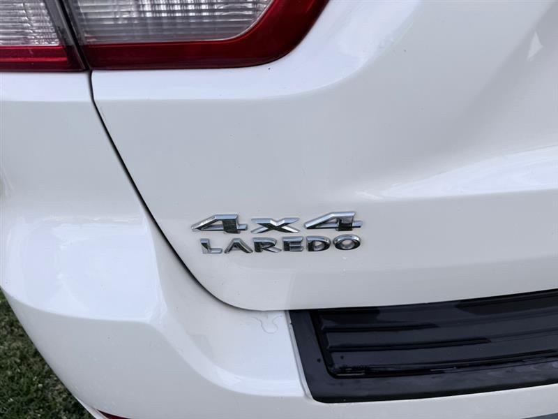 Jeep Grand Cherokee Laredo 4WD 2012