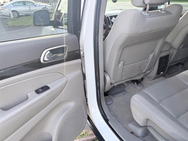 Jeep Grand Cherokee Laredo 4WD 2012