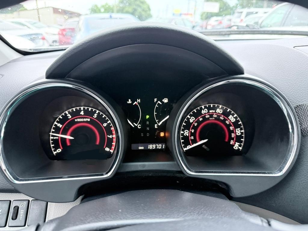 Toyota Highlander Base 2WD V6 2012