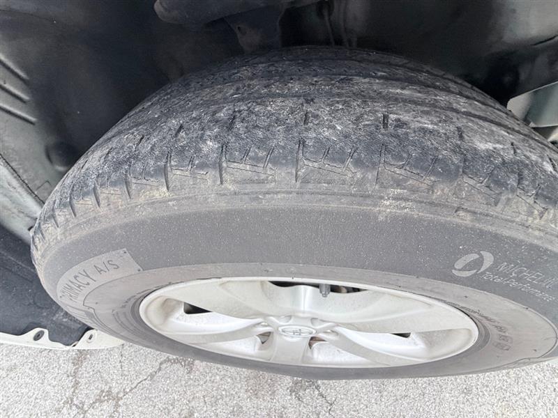 Toyota Sienna LE 8-Pass V6 2011