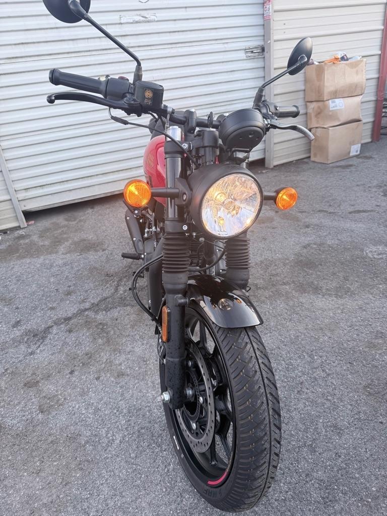 Royal Enfield Motors Hunter 350  2023