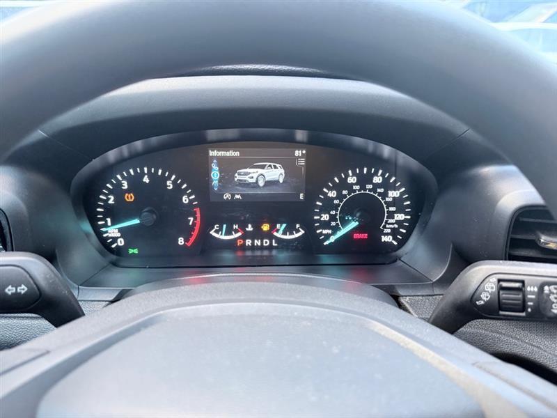 Ford Explorer Base AWD 2021