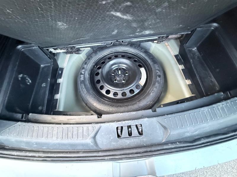 Ford Explorer Base AWD 2021