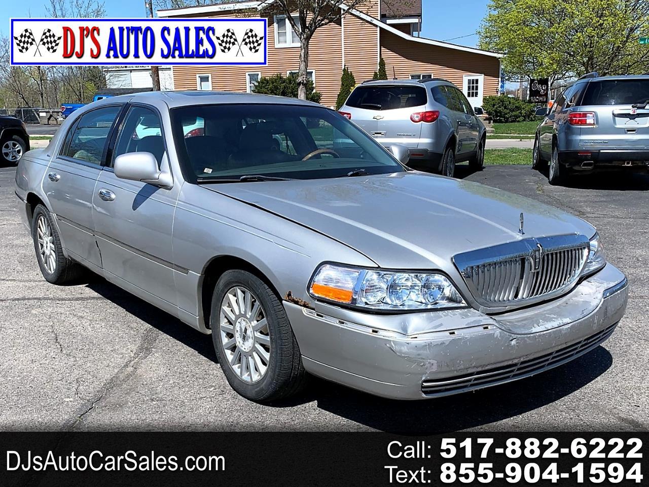 Lincoln Town Car Ultimate 2004