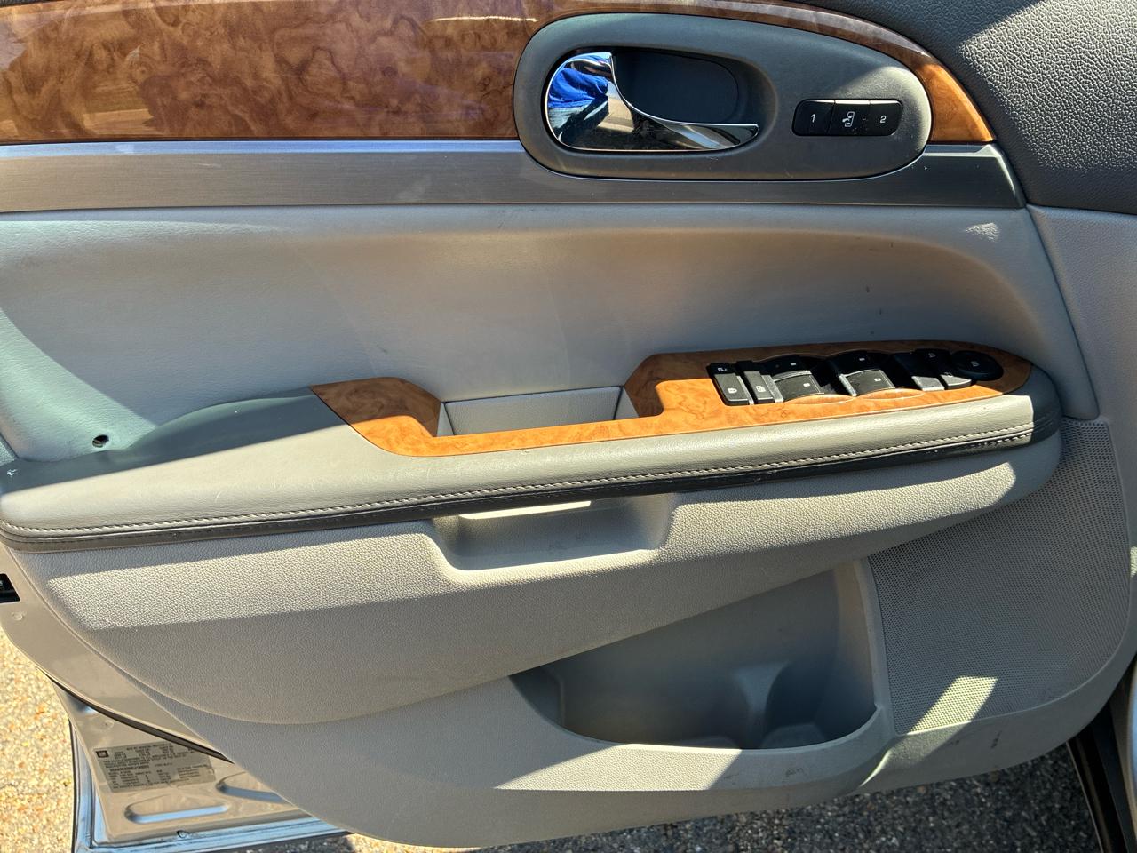 Buick Enclave Leather FWD 2012