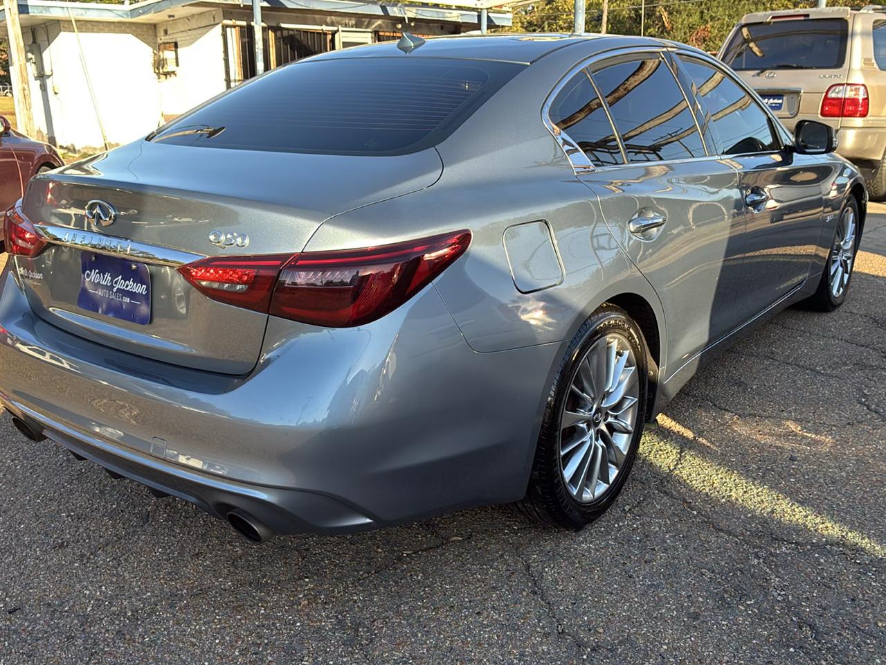 Infiniti Q50 3.0t LUXE 2018