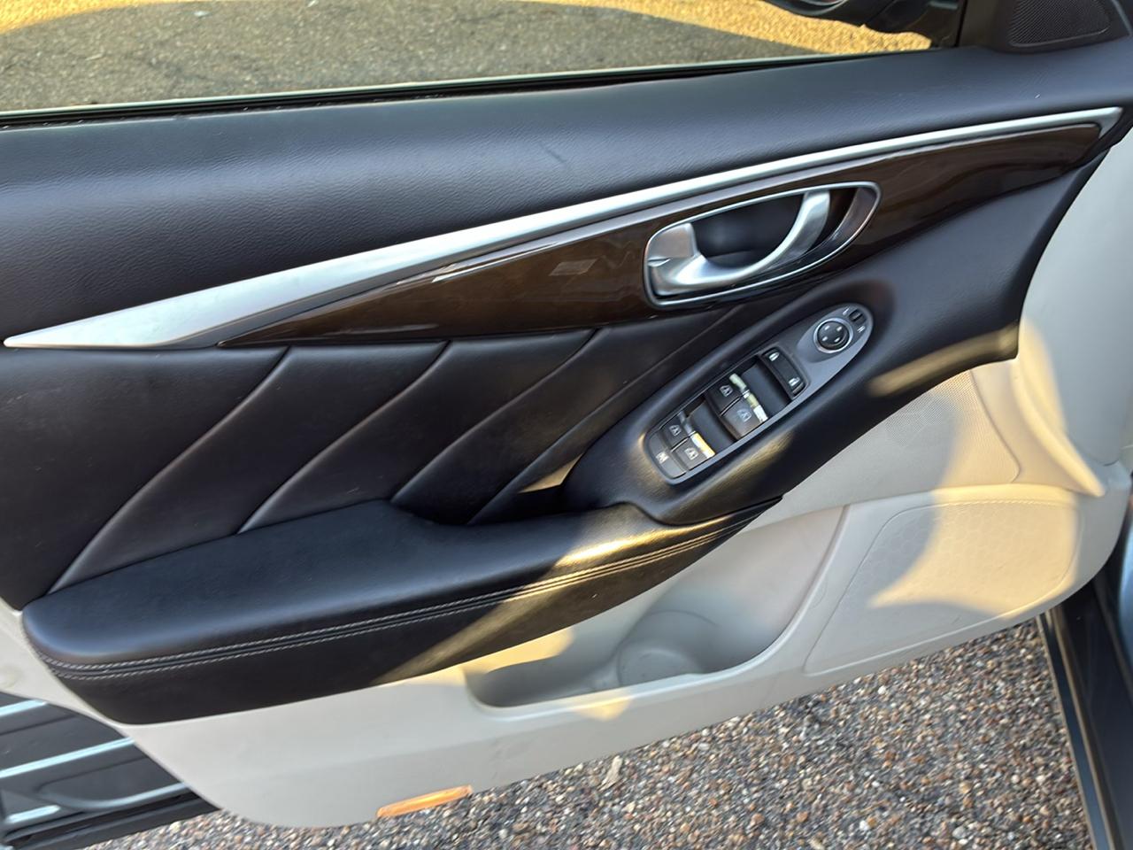 Infiniti Q50 3.0t LUXE 2018