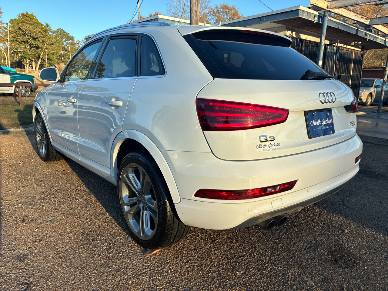 Audi Q3 2.0T quattro Premium Plus 2015