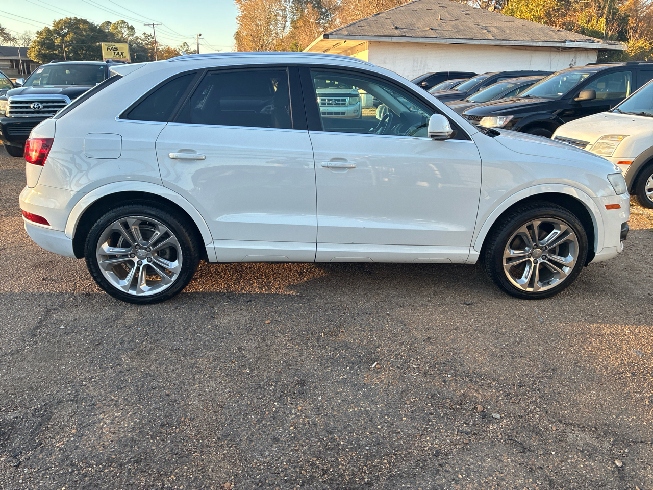Audi Q3 2.0T quattro Premium Plus 2015