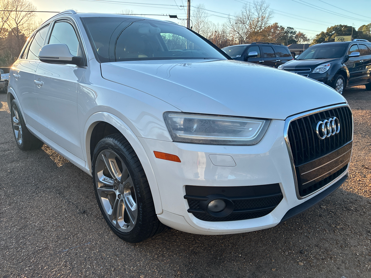 Audi Q3 2.0T quattro Premium Plus 2015