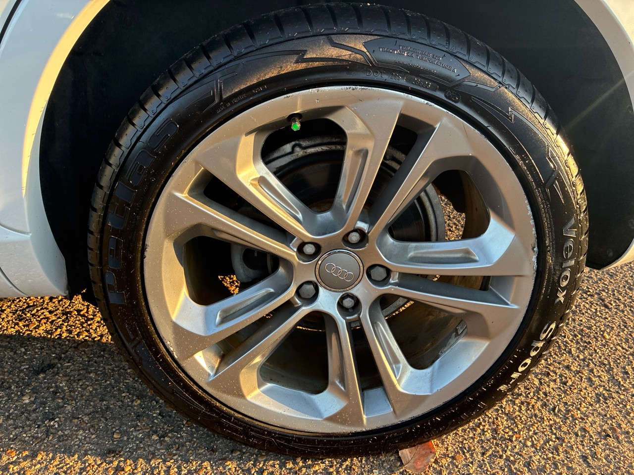 Audi Q3 2.0T quattro Premium Plus 2015