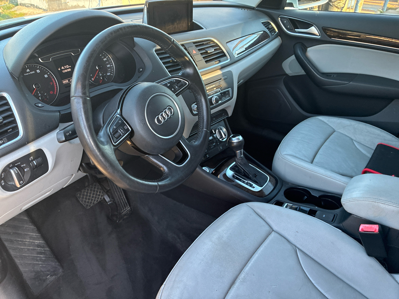 Audi Q3 2.0T quattro Premium Plus 2015