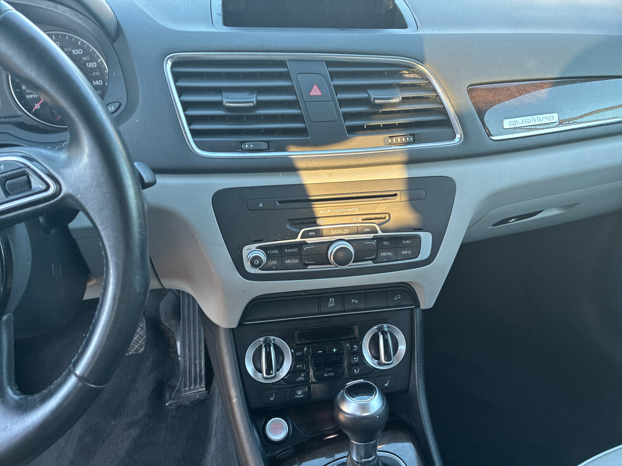 Audi Q3 2.0T quattro Premium Plus 2015