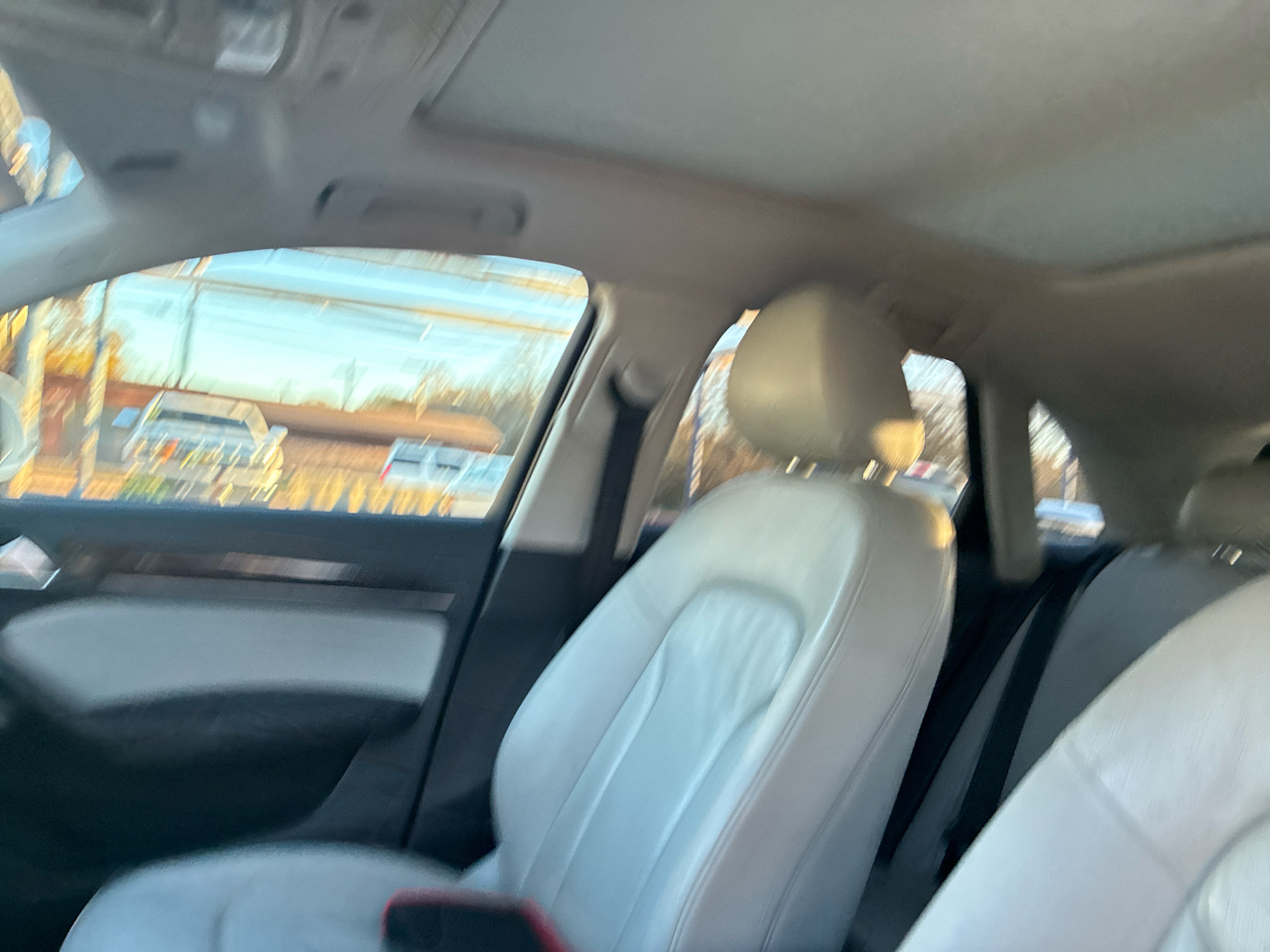 Audi Q3 2.0T quattro Premium Plus 2015