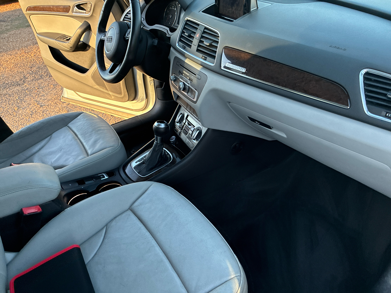 Audi Q3 2.0T quattro Premium Plus 2015