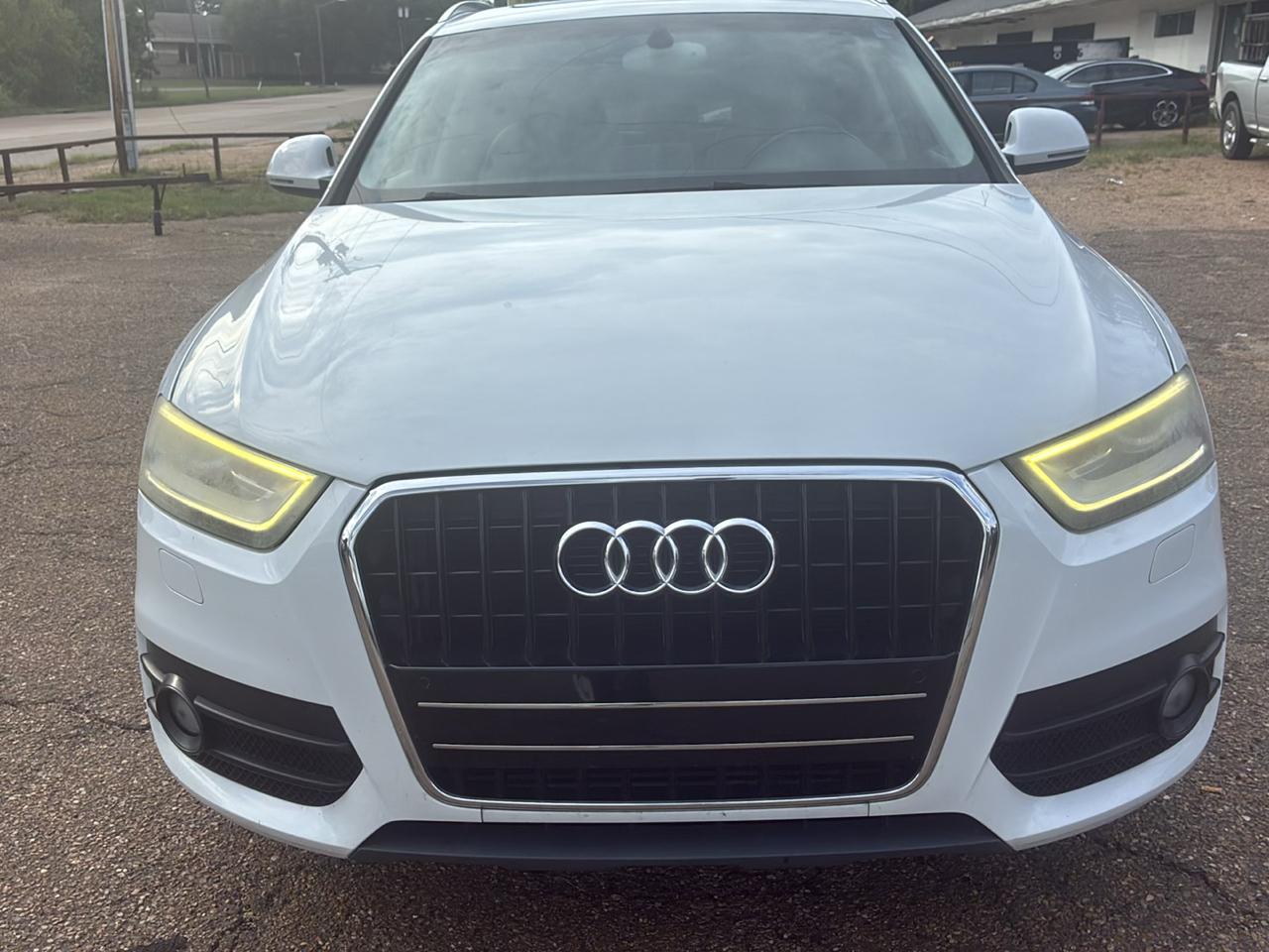Audi Q3 2.0T quattro Premium Plus 2015