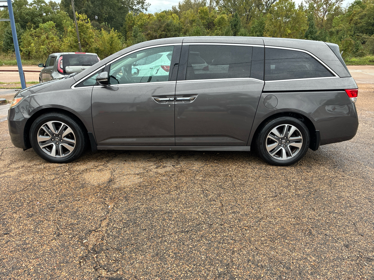 Honda Odyssey 5dr Touring 2016 Honda Odyssey 5dr Touring 2016