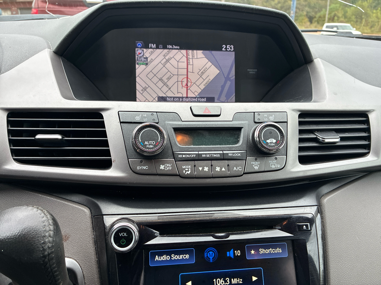 Honda Odyssey 5dr Touring 2016 Honda Odyssey 5dr Touring 2016