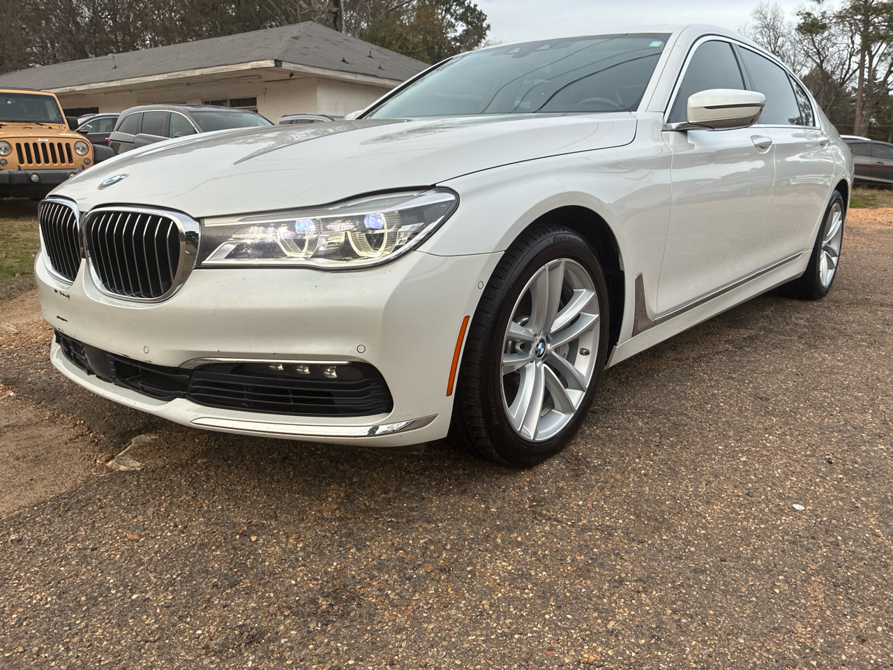 2016 BMW 7 Series 4dr Sdn 750i xDrive AWD