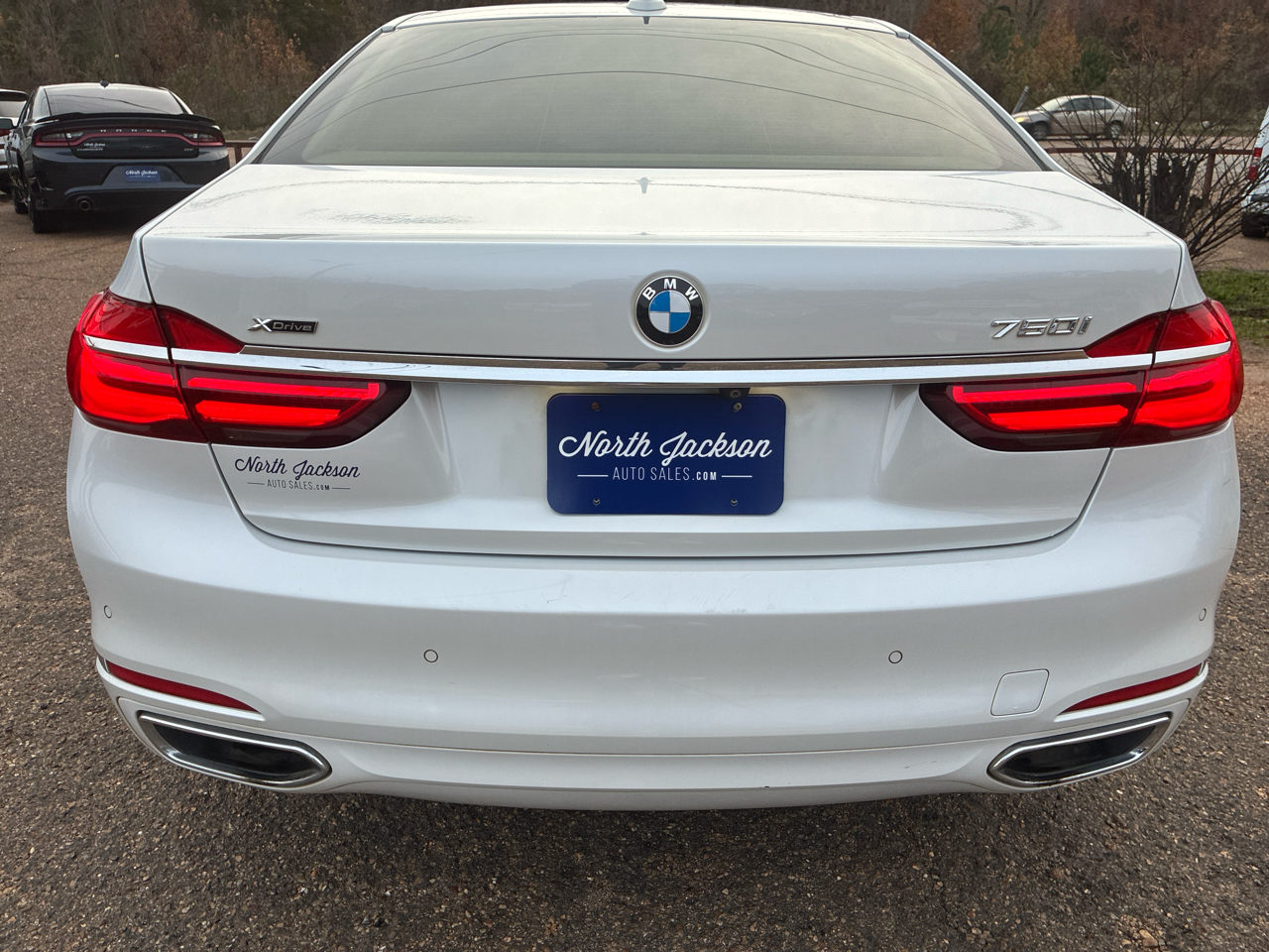BMW 7 Series 4dr Sdn 750i xDrive AWD 2016