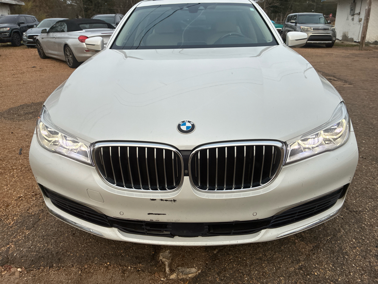 BMW 7 Series 4dr Sdn 750i xDrive AWD 2016