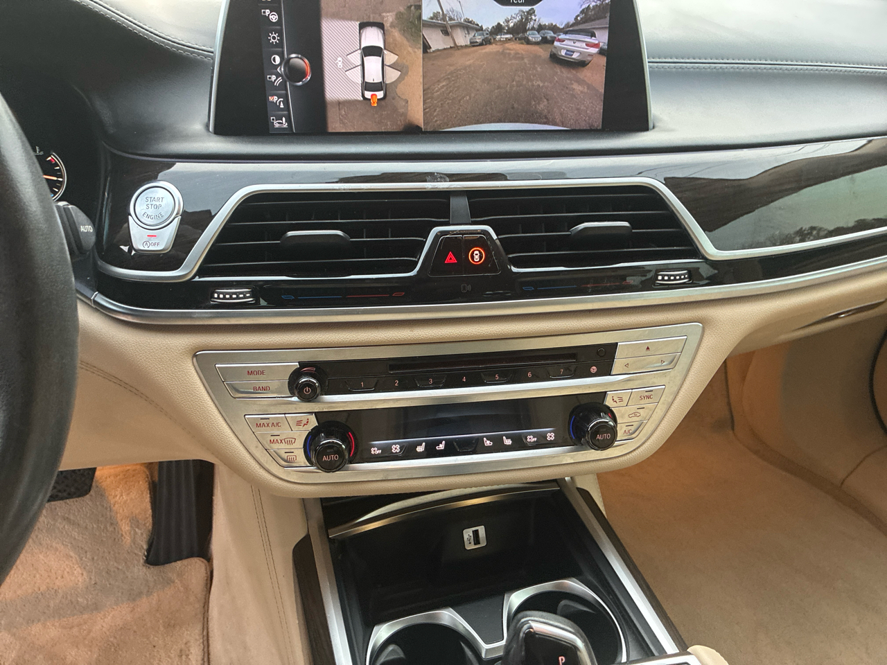 BMW 7 Series 4dr Sdn 750i xDrive AWD 2016