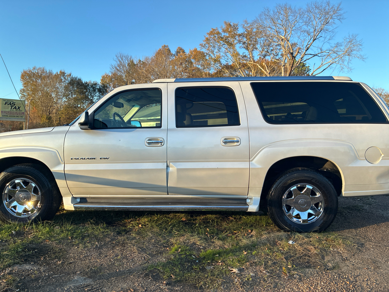 Cadillac Escalade ESV 4dr AWD 2005