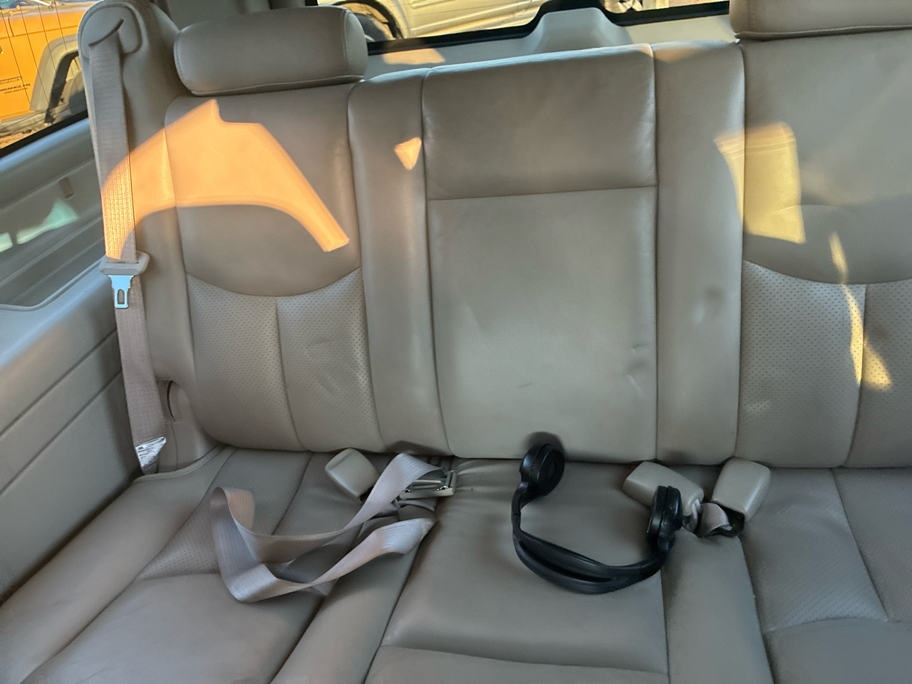 Cadillac Escalade ESV 4dr AWD 2005