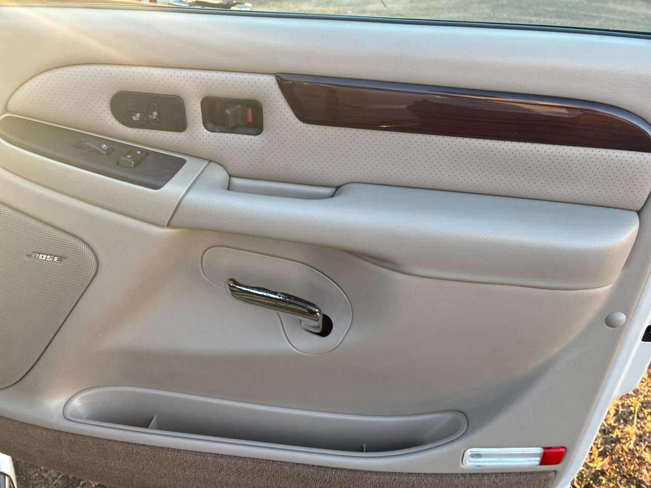 Cadillac Escalade ESV 4dr AWD 2005