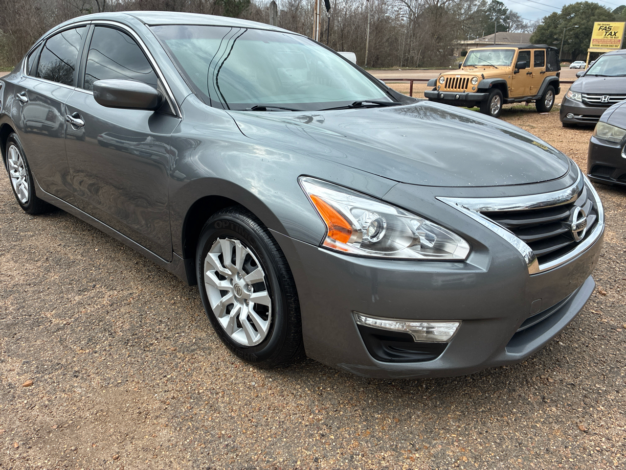 Nissan Altima 4dr Sdn I4 2.5 S 2014