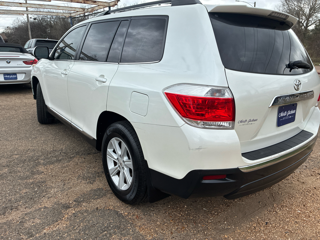 Toyota Highlander FWD 4dr V6 (Natl) 2012