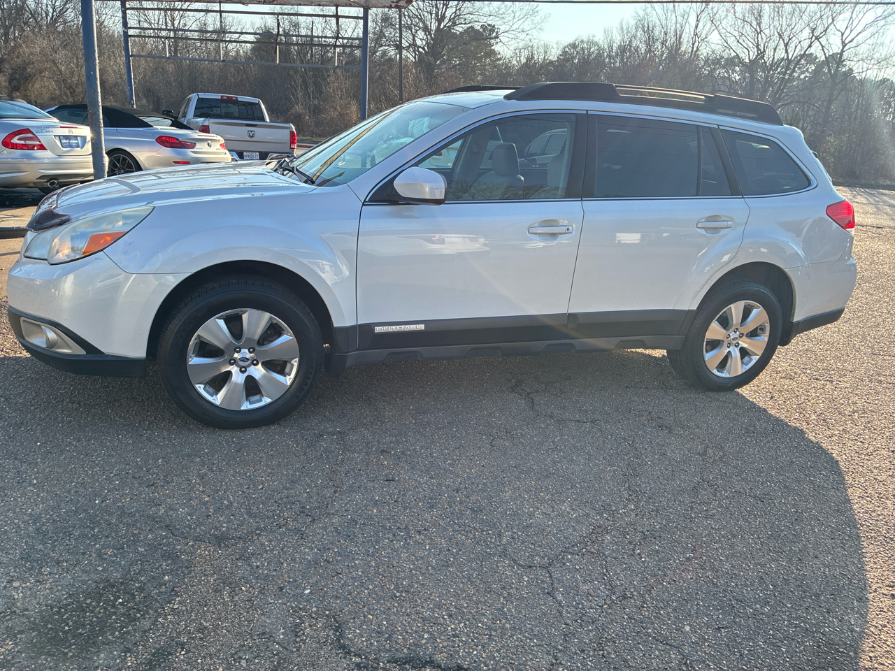 Subaru Outback 4dr Wgn H6 Auto 3.6R Limited 2012