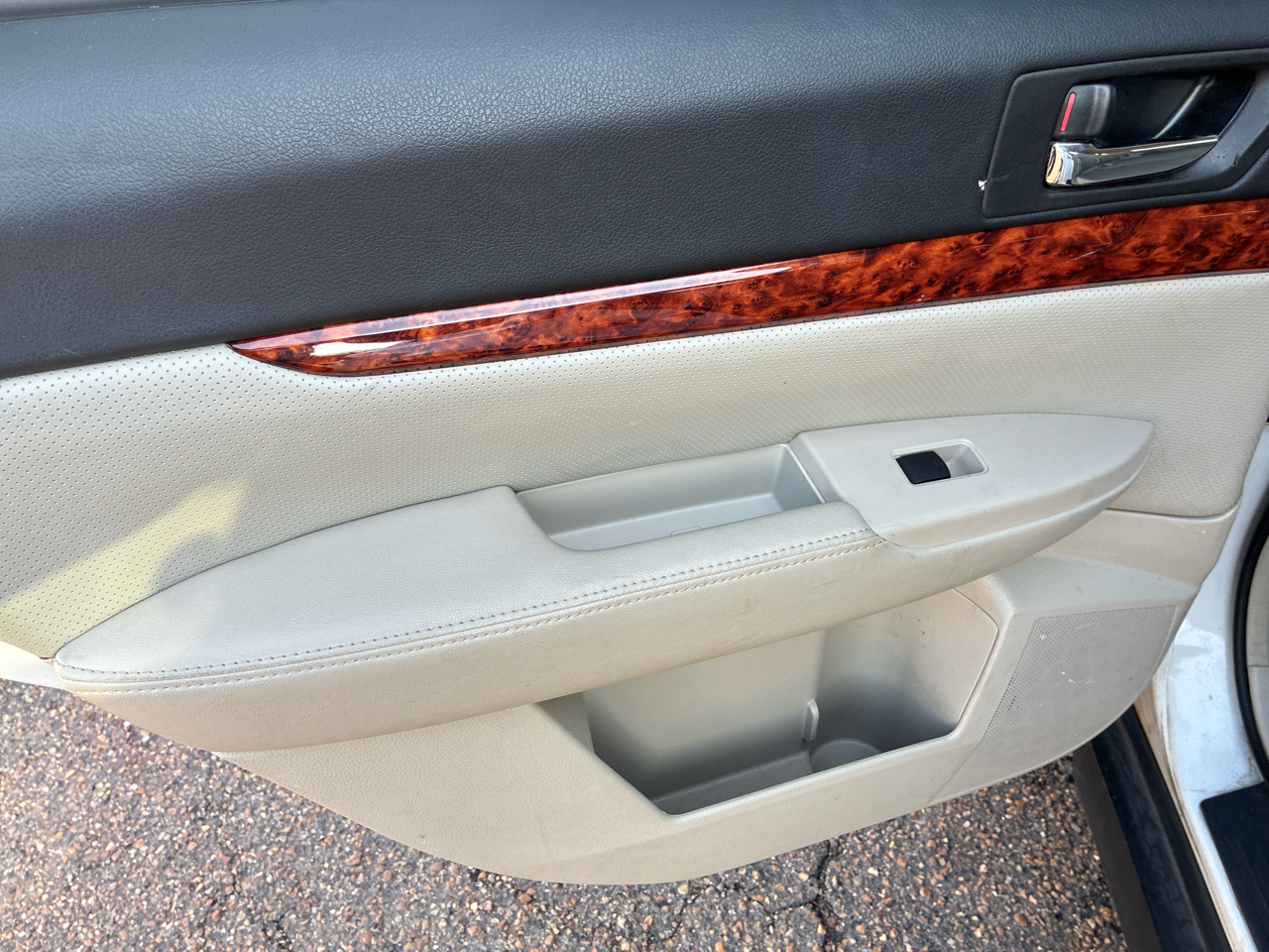 Subaru Outback 4dr Wgn H6 Auto 3.6R Limited 2012