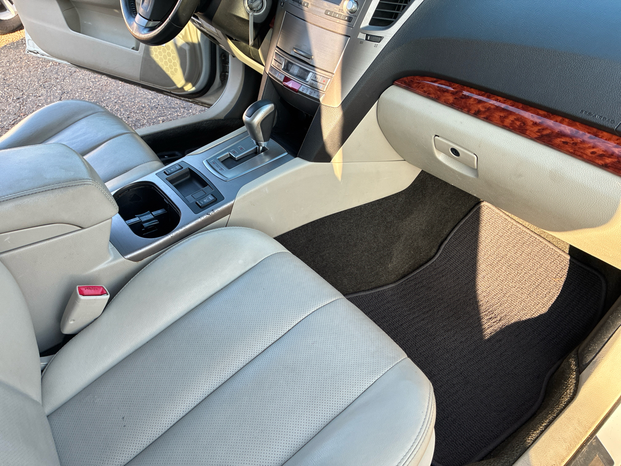 Subaru Outback 4dr Wgn H6 Auto 3.6R Limited 2012