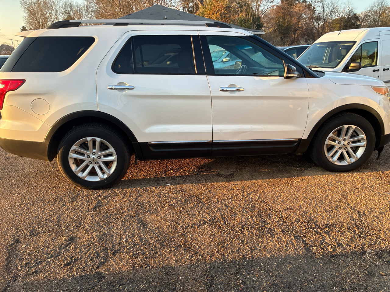 Ford Explorer FWD 4dr XLT 2015