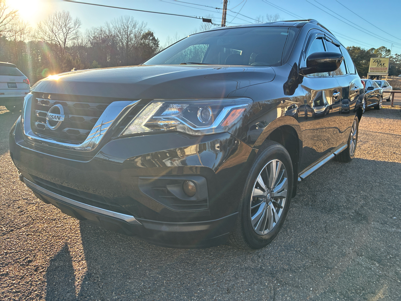 2020 Nissan Pathfinder FWD SV