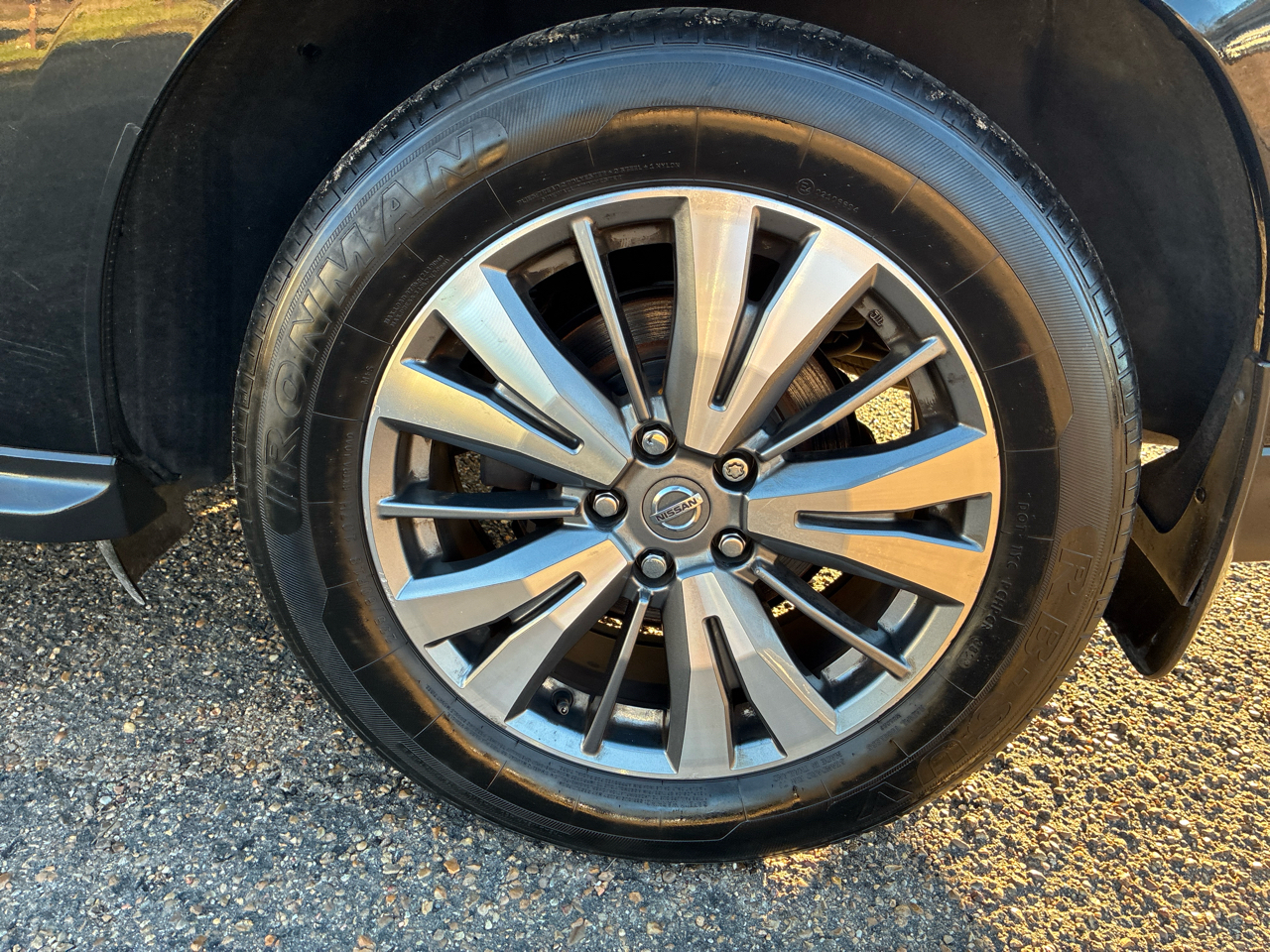 Nissan Pathfinder FWD SV 2020