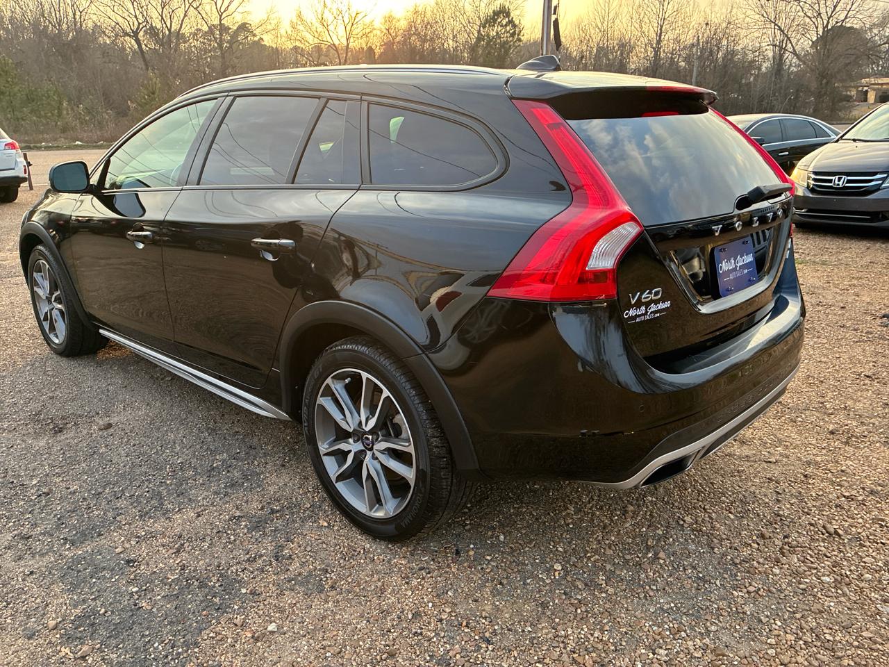Volvo V60 Cross Country 4dr Wgn T5 AWD 2016