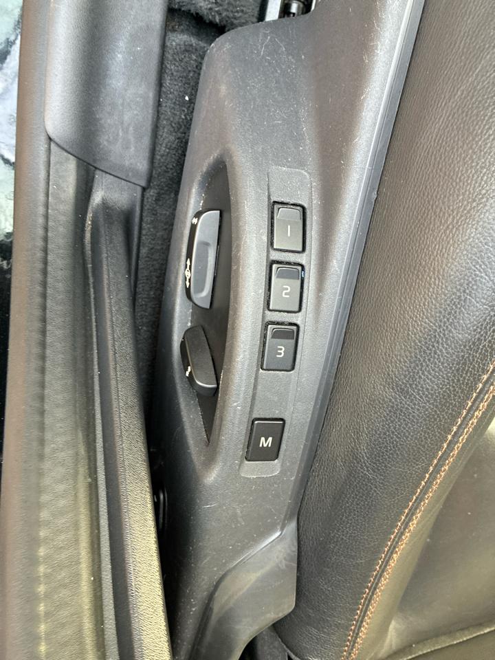 Volvo V60 Cross Country 4dr Wgn T5 AWD 2016