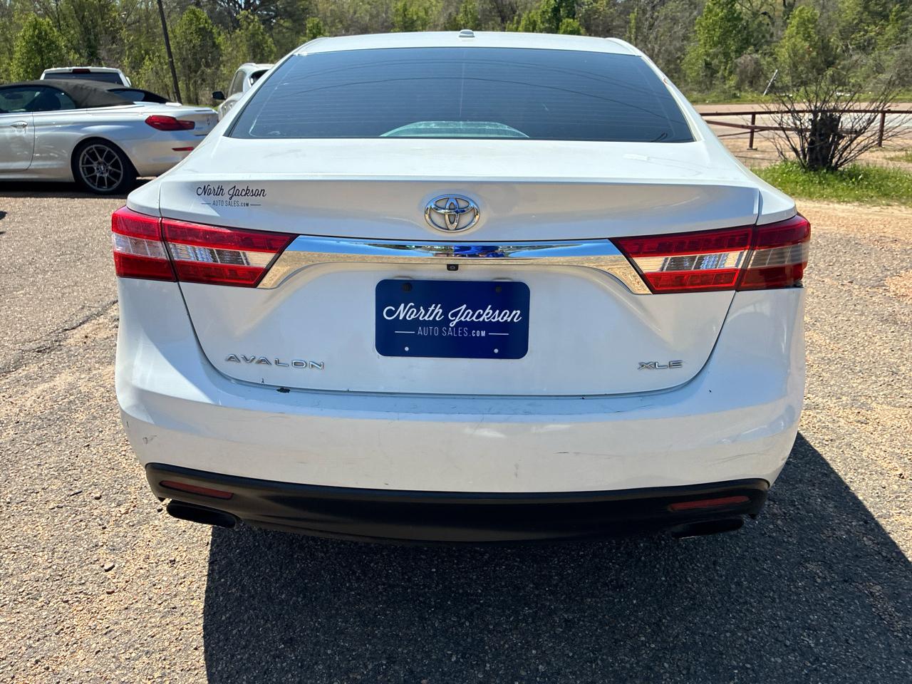 Toyota Avalon 4dr Sdn XLE Premium (Natl) 2013