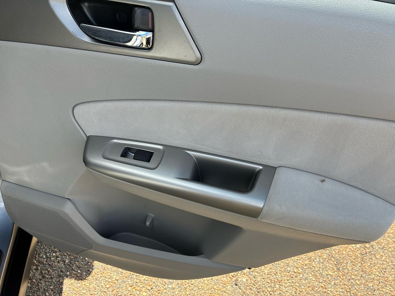 Subaru Forester 4dr Auto 2.5X Limited 2010