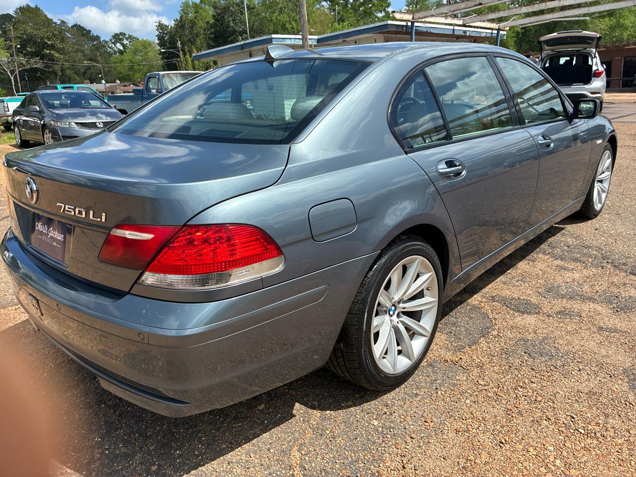 BMW 7 Series 4dr Sdn 750Li 2008