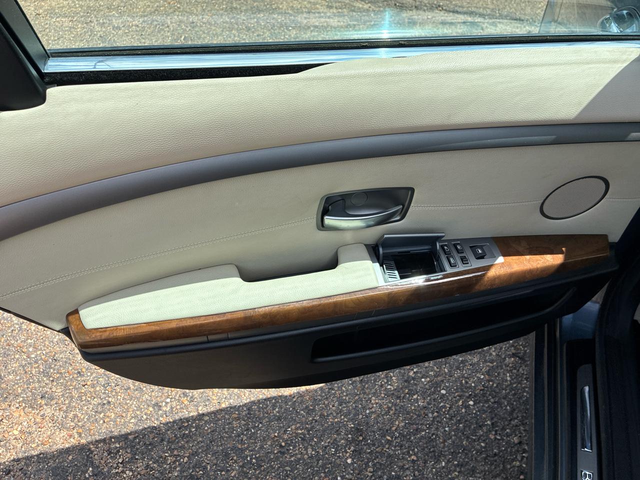 BMW 7 Series 4dr Sdn 750Li 2008