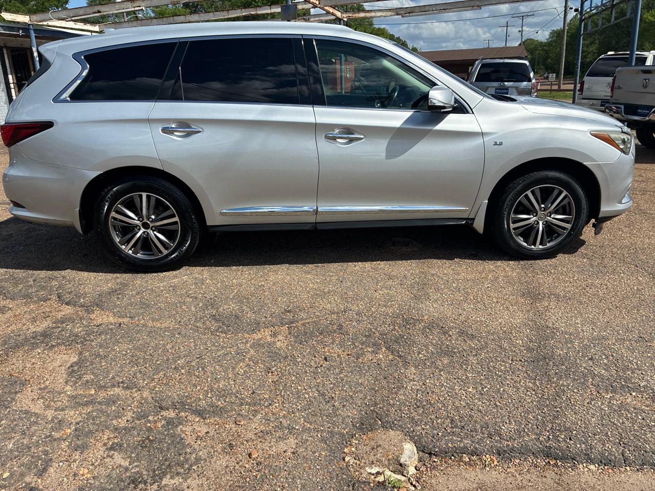 Infiniti QX60 FWD 4dr 2016