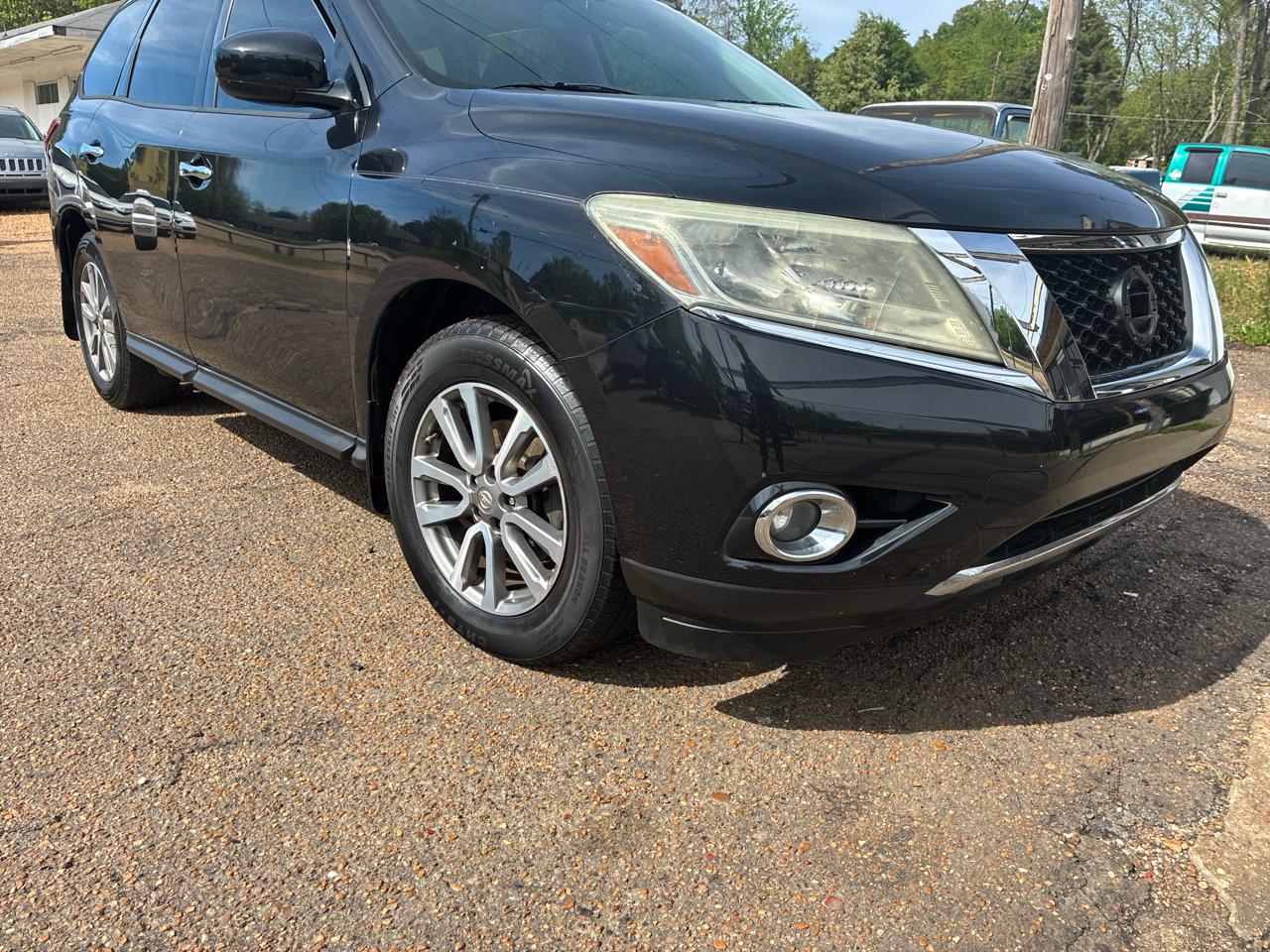 Nissan Pathfinder 4WD 4dr SV 2015