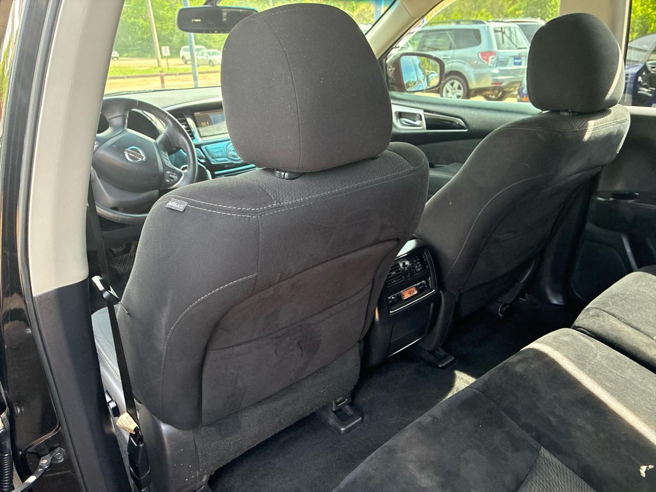 Nissan Pathfinder 4WD 4dr SV 2015