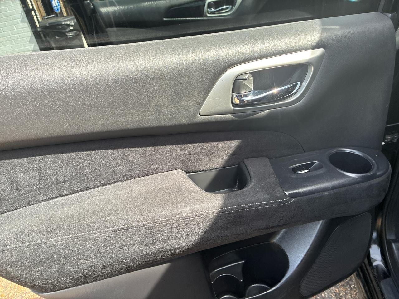 Nissan Pathfinder 4WD 4dr SV 2015