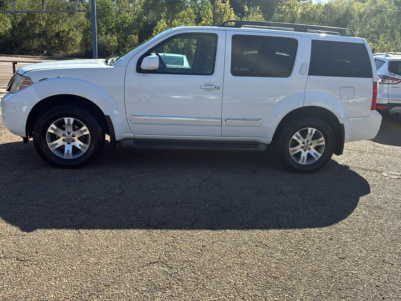 Nissan Pathfinder 4WD 4dr V6 Silver 2011