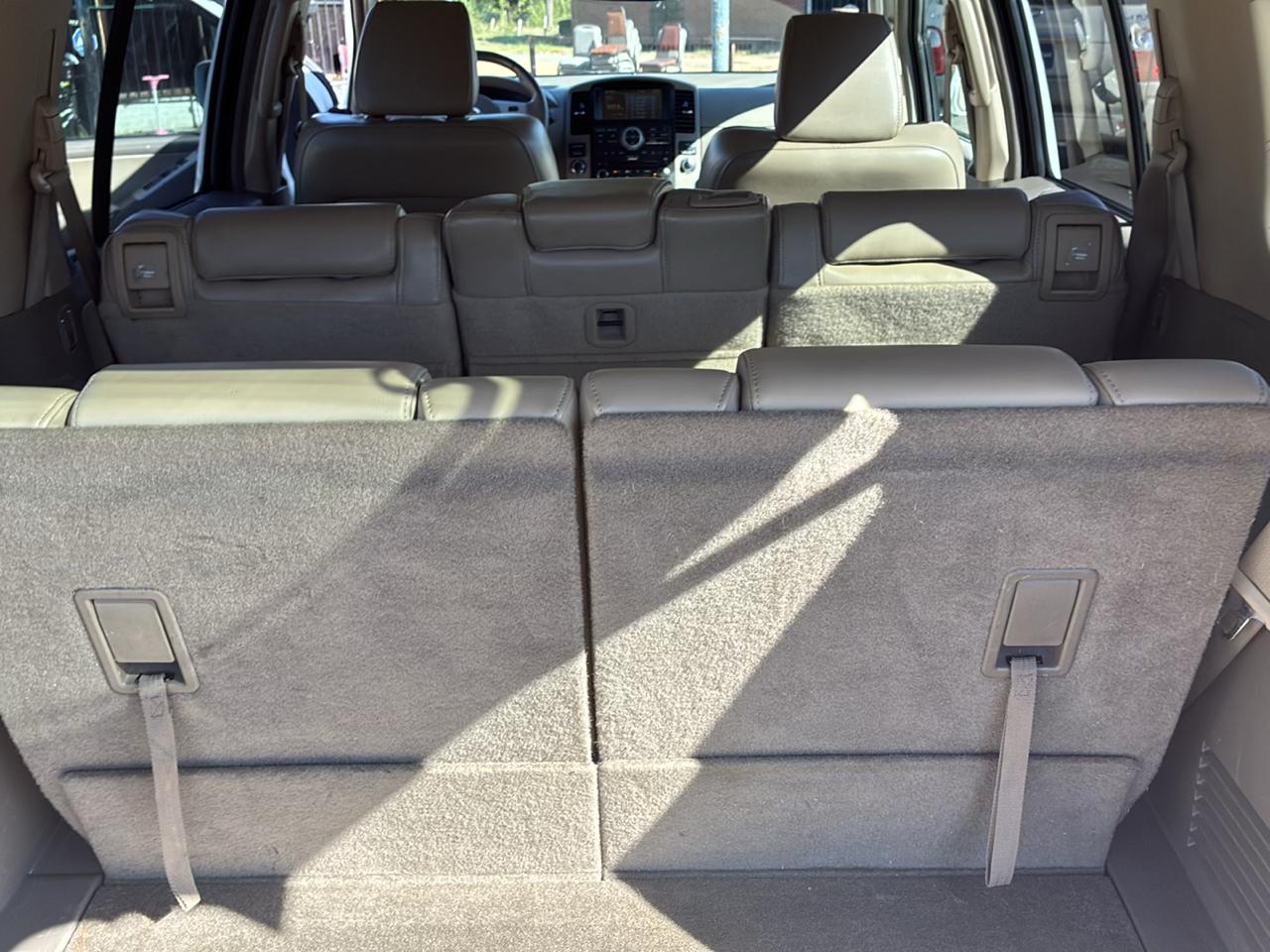 Nissan Pathfinder 4WD 4dr V6 Silver 2011